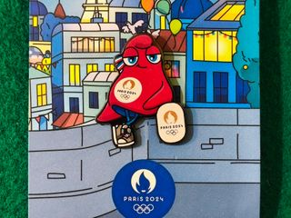 Pins y Llavero JJ.OO. París 2024