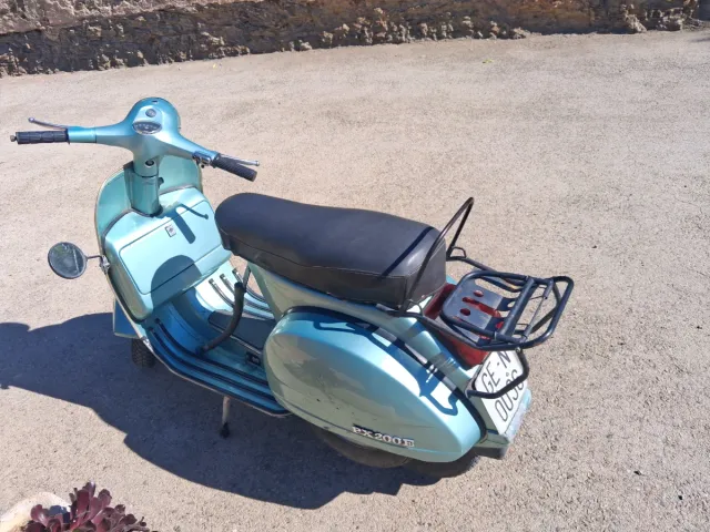 Moto Vespa Clásica . Con.papeles