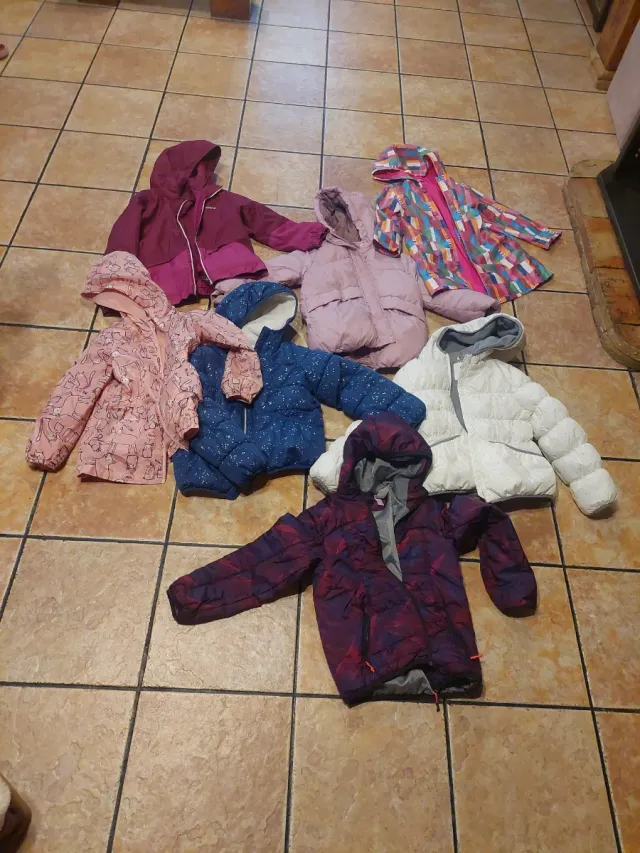 Lote 7 abrigos niña T/6-7