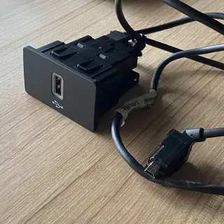 Módulo Bluetooth 8M5T-19C112-DS + cableado USB