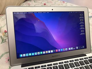 MacBook Air macOS Monterey