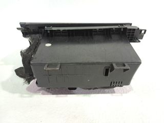 GUANTERA MERCEDES-BENZ CLASE A (W169) (2)