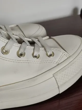 Converse Chuck Taylor Talla 37 Blancas