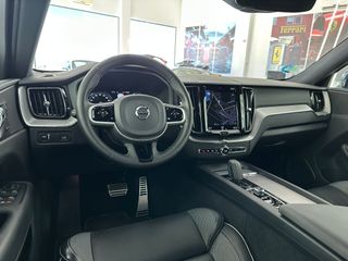 VOLVO XC60 R-DESING B4 2.0 D 197CV AWD AUTO. 8 VEL