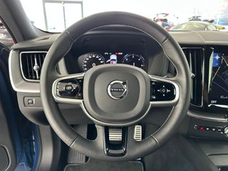 VOLVO XC60 R-DESING B4 2.0 D 197CV AWD AUTO. 8 VEL