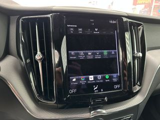 VOLVO XC60 R-DESING B4 2.0 D 197CV AWD AUTO. 8 VEL
