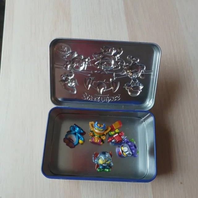 Superthings Team Terrible Collector Tin