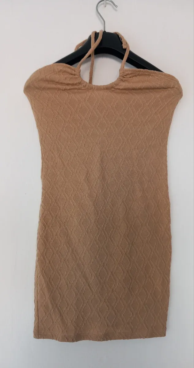 Vestido de verano beige