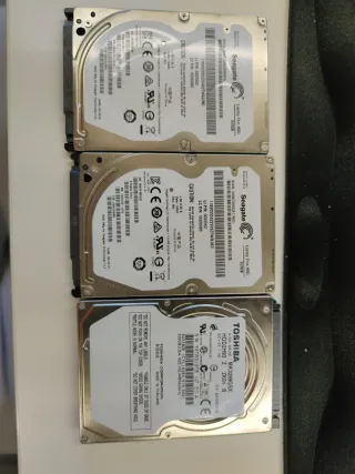 3 Discos Duros 2.5 500GB Seagate/Toshiba