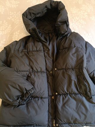 Cazadora acolchada negra