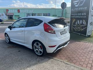 Ford Fiesta 2014