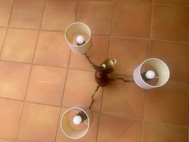 Lámpara de cerezo y bronce 3 brazos