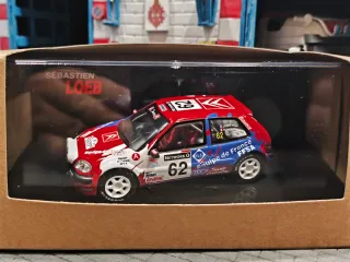Coche de Rallye Sebastien Loeb Citroen Saxo