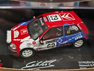 Coche de Rallye Sebastien Loeb Citroen Saxo
