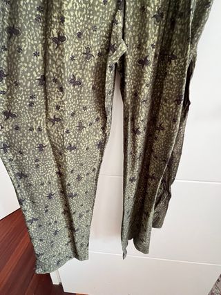 Mono Basyco verde estampado