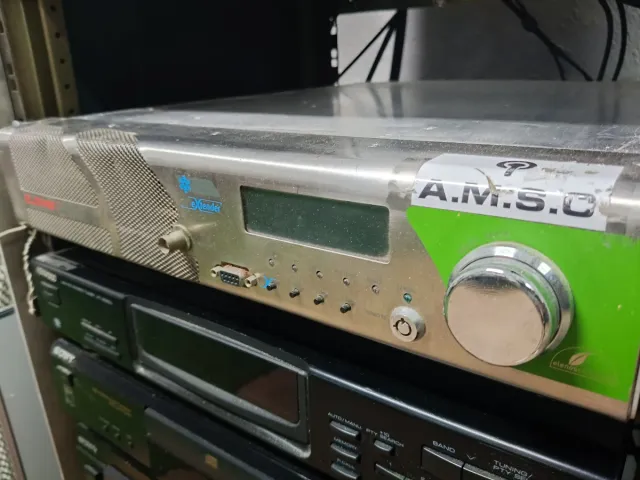 Emisor FM elenos indium 1500w