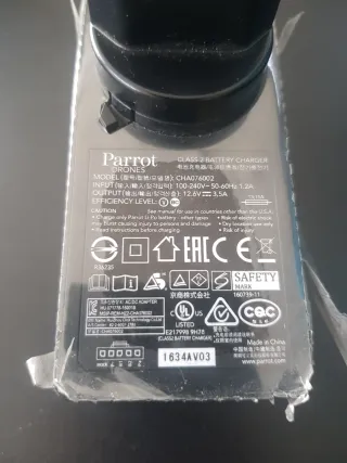 Cargador Parrot CHA076002