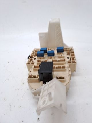 CAJA RELES / FUSIBLES SUZUKI SX4