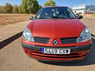 Renault Clio 2004