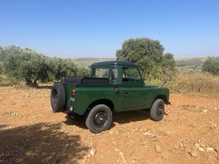 Land Rover Defender 1980