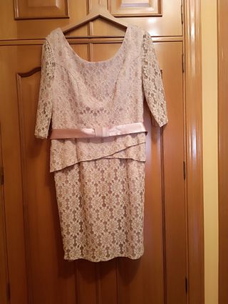 Vestido de encaje para boda o comunión con tocado