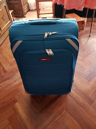 Maleta mediana de viaje azul