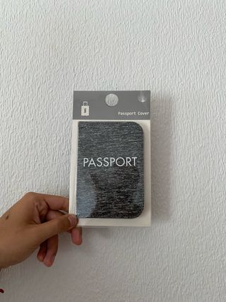Funda para pasaporte negra y gris