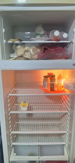 Nevera Indesit Blanca