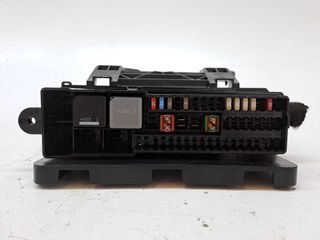 CAJA RELES / FUSIBLES VOLVO V40 (4)