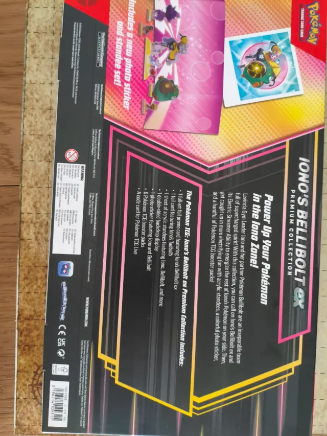 Colección Premium Iono's Bellibolt ex Pokémon