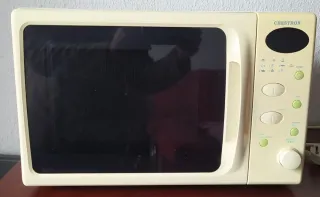 Microondas con grill Chestron 20L