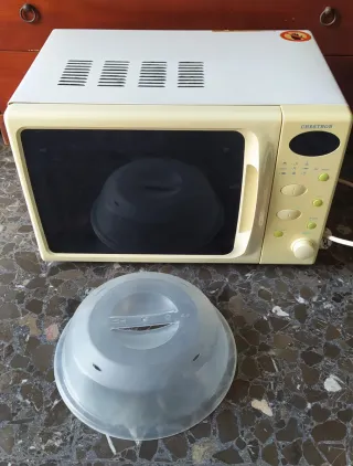 Microondas con grill Chestron 20L