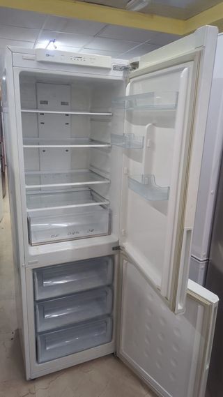 Nevera Samsung con transporte y garantía