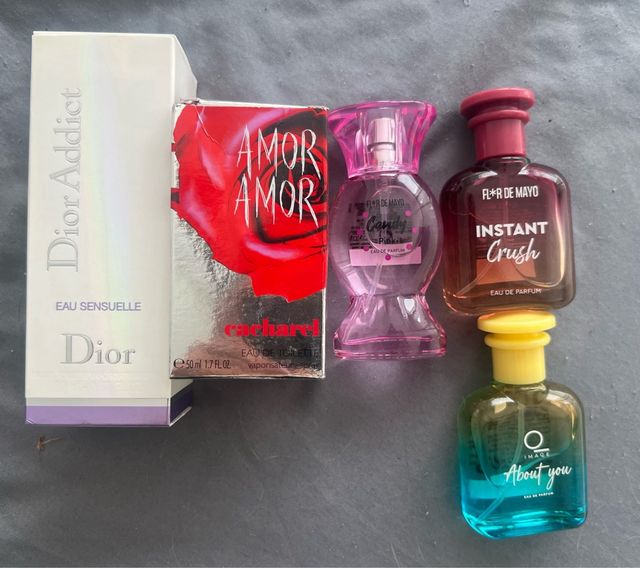 Maquillajes varios, perfumes y cremas 
