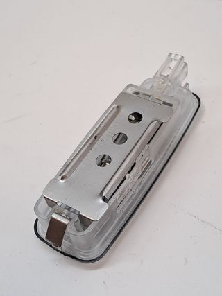 LUZ INTERIOR SEAT EXEO BERLINA (3R2) (2)