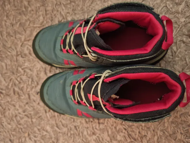 Botas trekking niña Talla 33