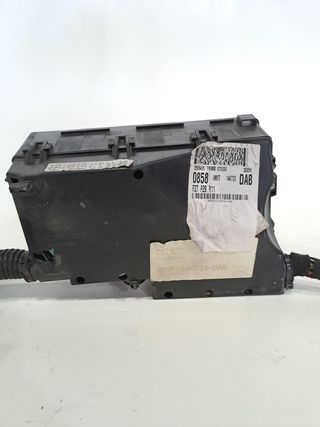 CAJA RELES / FUSIBLES FORD FOCUS BERLINA (CAP)