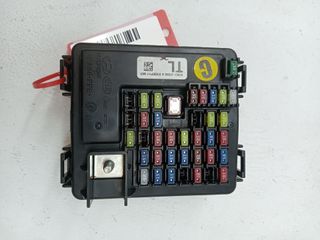 CAJA RELES / FUSIBLES HYUNDAI TUCSON (7)