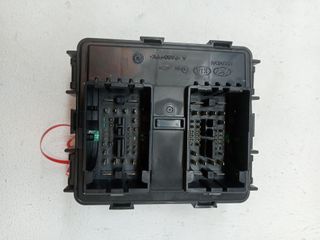 CAJA RELES / FUSIBLES HYUNDAI TUCSON (7)
