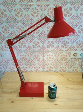 Lámpara de escritorio Artemide Roja