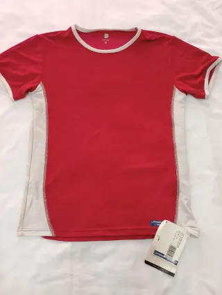 Camiseta deportiva roja y gris Talla M