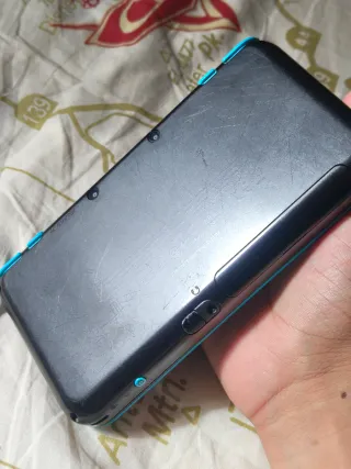 Nuovo Nintendo 2DS XL + accessori
