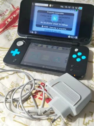 Nuovo Nintendo 2DS XL + accessori