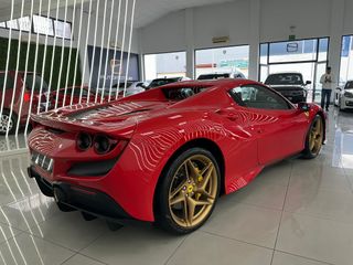 FERRARI F8 SPIDER 720CV