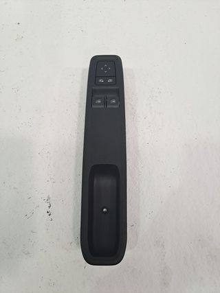 MANDO ELEVALUNAS DELANTERO IZQUIERDO DACIA SANDERO III