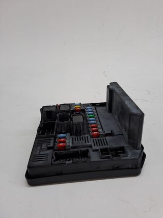 CAJA RELES / FUSIBLES NISSAN QASHQAI (J10)