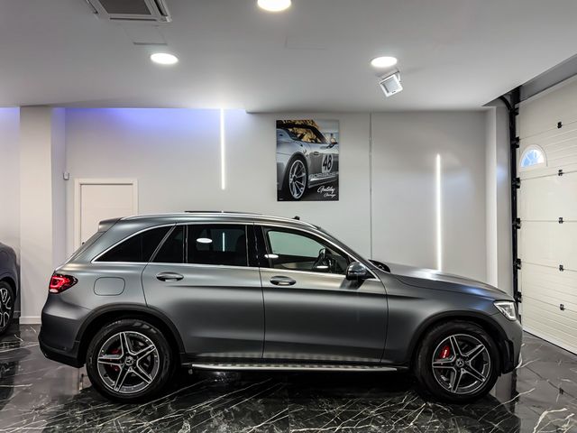 Mercedes-Benz GLC SUV 220 AMG GRIS MATE 