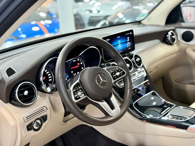 Mercedes-Benz GLC SUV 220 AMG GRIS MATE 
