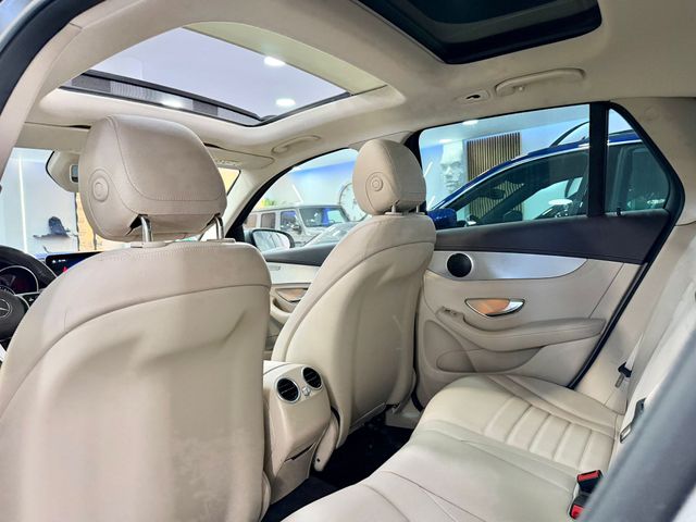 Mercedes-Benz GLC SUV 220 AMG GRIS MATE 