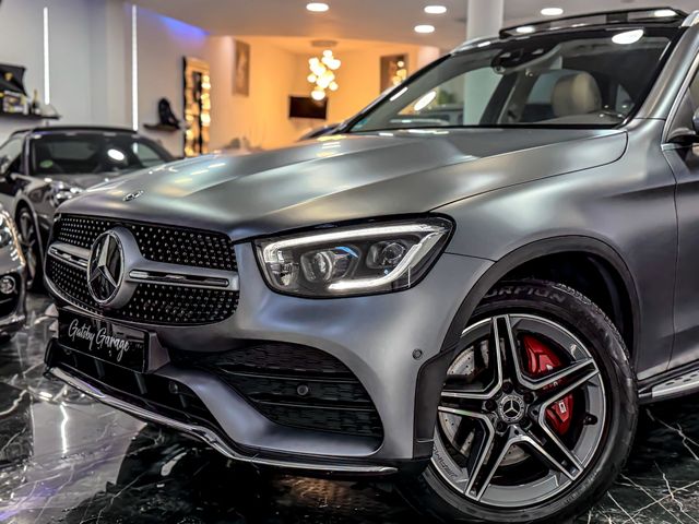 Mercedes-Benz GLC SUV 220 AMG GRIS MATE 